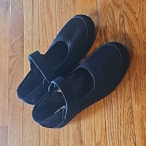 Girls black mary janes